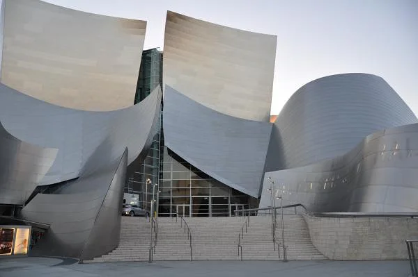 Los Angeles. Walt Disney Concert Hall Los Angeles. Walt Disney Concert Hall — Walt Disney Concert Hall (salle de concerts) (Etats-Unis)