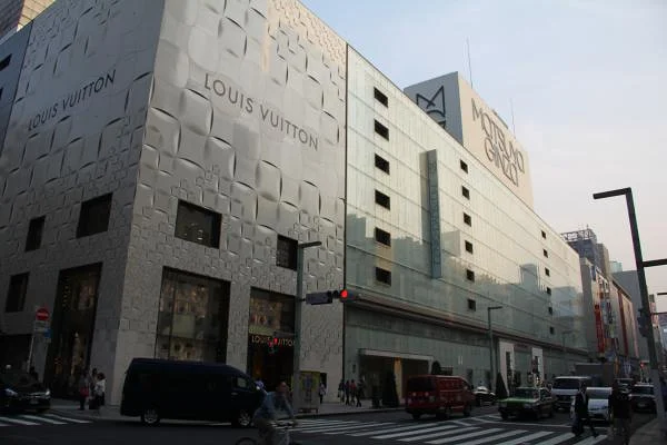 Louis Vuitton - Ginza