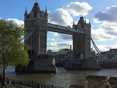 Le Tower Bridge