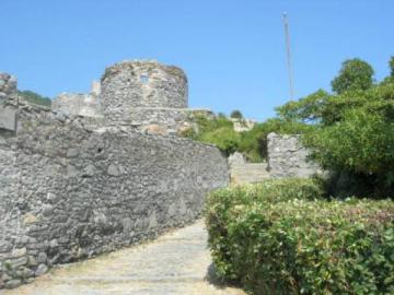 Pierres blanches et grises du Chateau