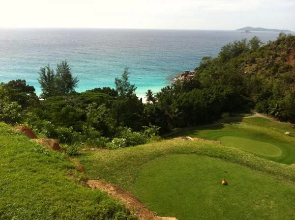 Green de golf Green de golf — Plage de Petite Anse (Seychelles)