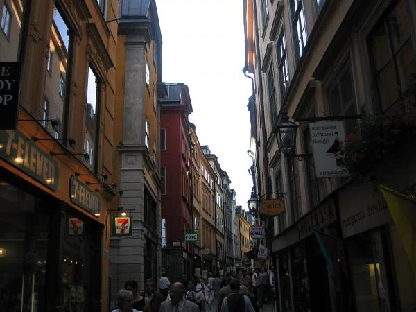 Les rues animées du vieux centre Les rues animées du vieux centre — Stockholm (Suède)