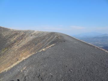 Le mordoresque sommet du volcan