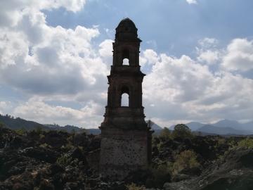 Les habitants de San Juan Viejo ont eu le temps d’échapper à la catastrophe, mais leur village est resté figé dans la lave.