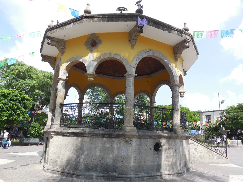 Jardín Hidalgo — Tlaquepaque (Mexique)