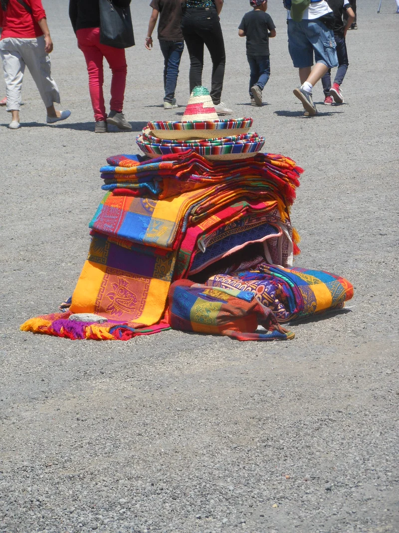 Vente d'artisanat — Site archéologique de Teotihuacan (Mexique)