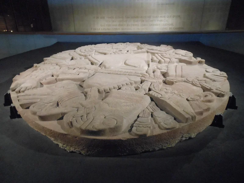 Le Monolithe de Coyolxauhqui — Musée du Templo Mayor (Mexique)