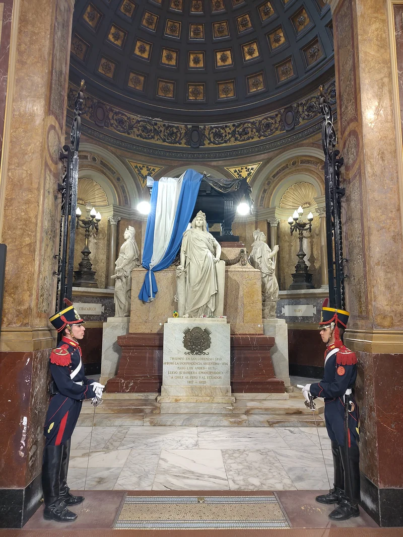 Mausoleo de San Martin — Cathédrale métropolitaine de Buenos Aires (Argentine)