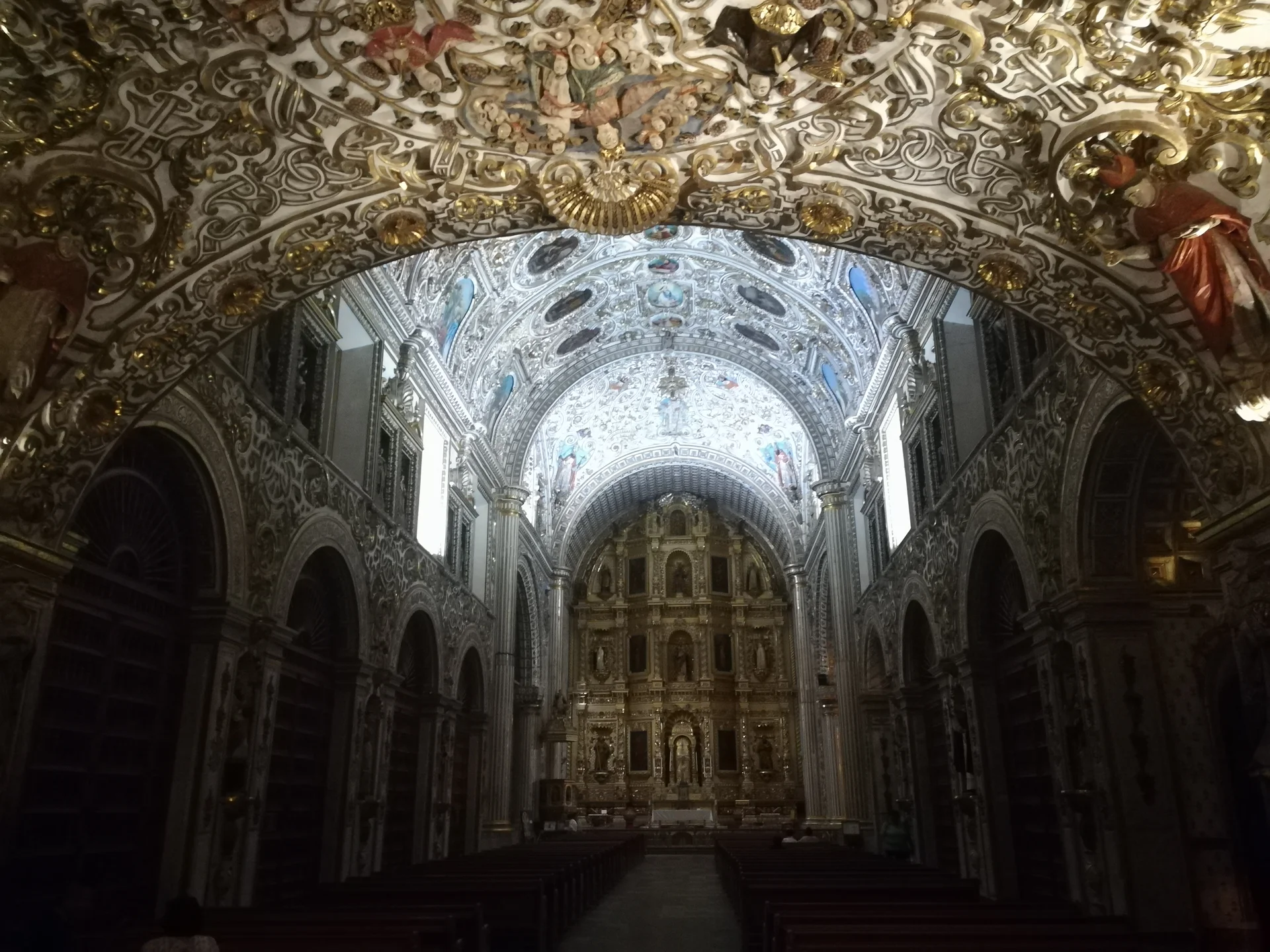 L’intérieur de l’église