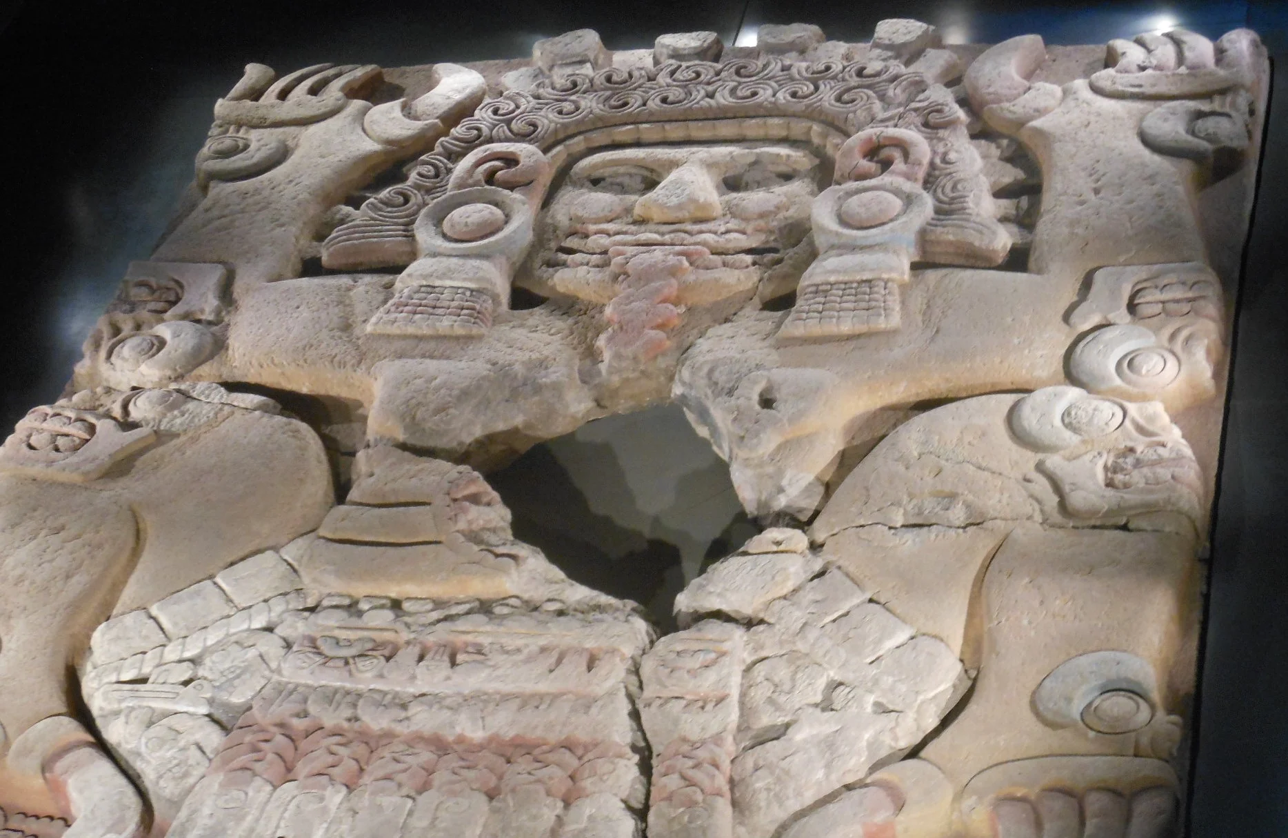Statue de Tlaltecuhtli Statue de Tlaltecuhtli — Musée du Templo Mayor (Mexique)