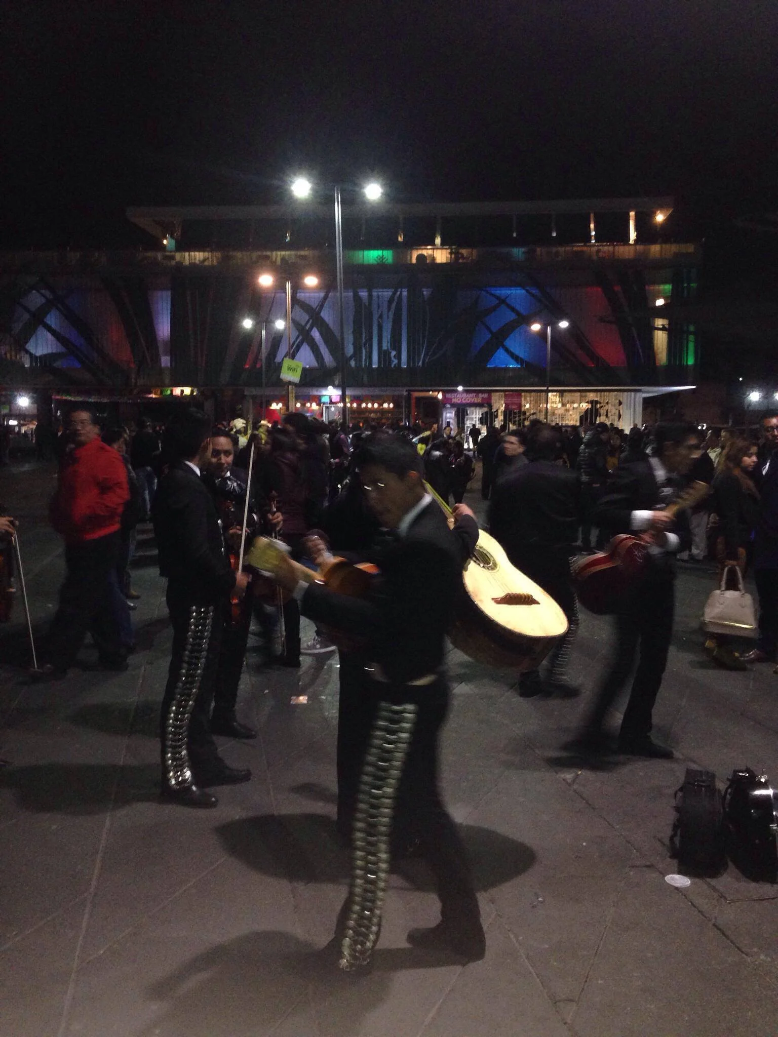 Plaza Garibaldi Plaza Garibaldi — Mexico (Mexique)