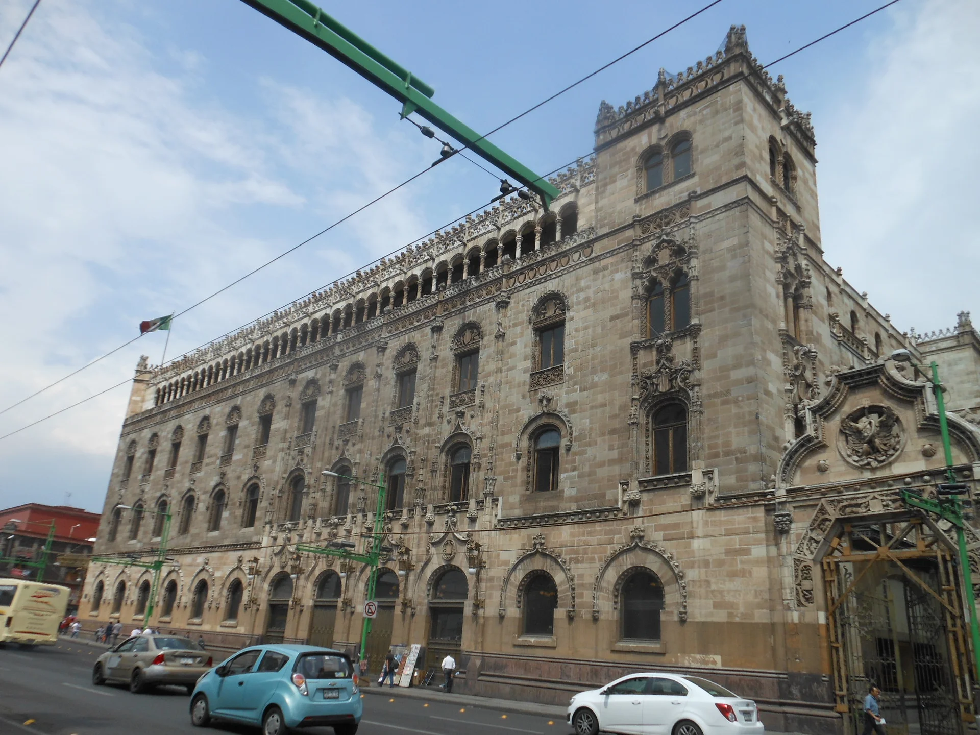 Correo Mayor Correo Mayor — Musée et bibliothèque du Palacio Postal (Mexique)