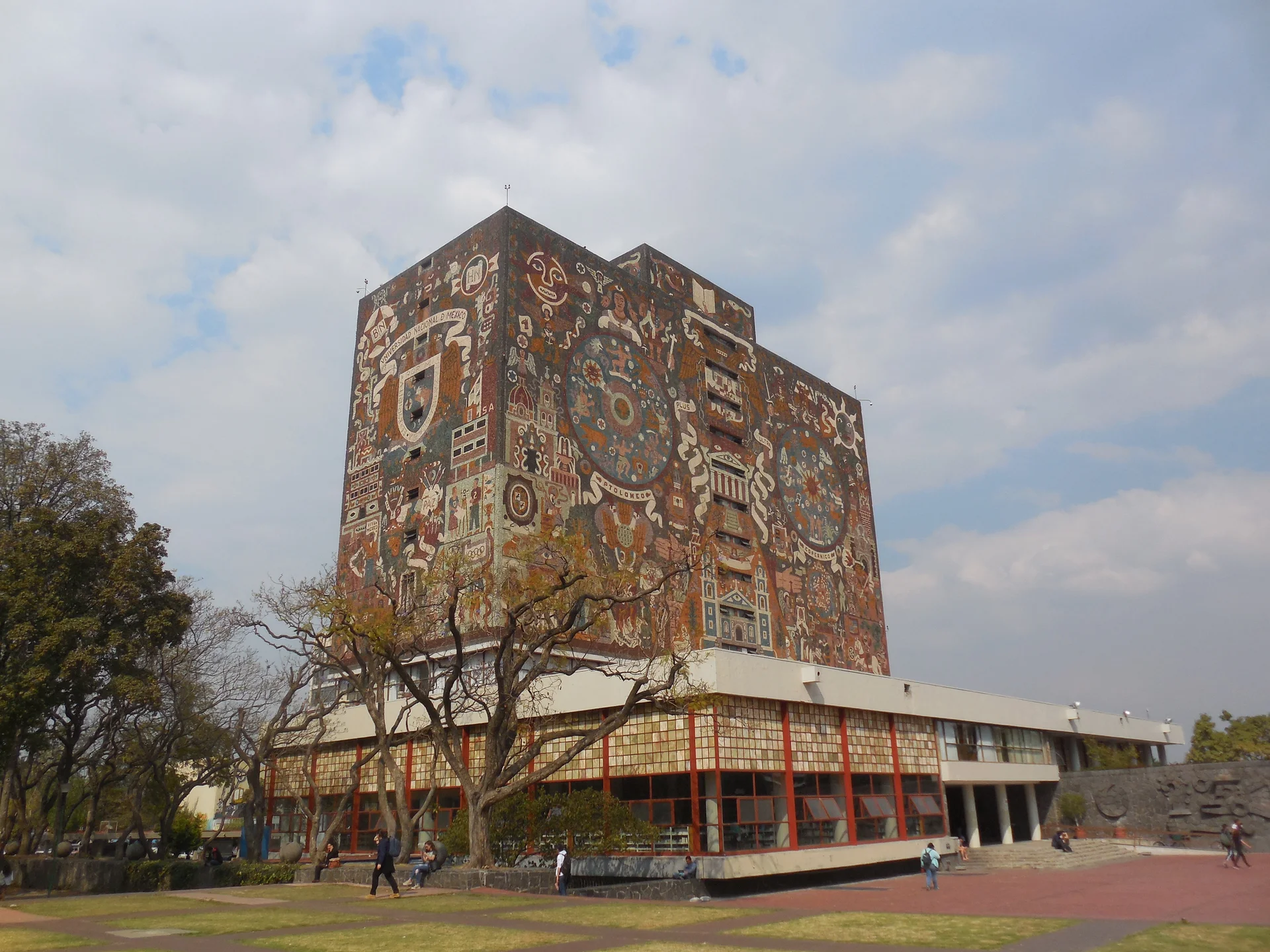 Bibliothèque Nationale de l'UNAM Bibliothèque Nationale de l'UNAM — Université nationale autonome du Mexique (UNAM) (Mexique)
