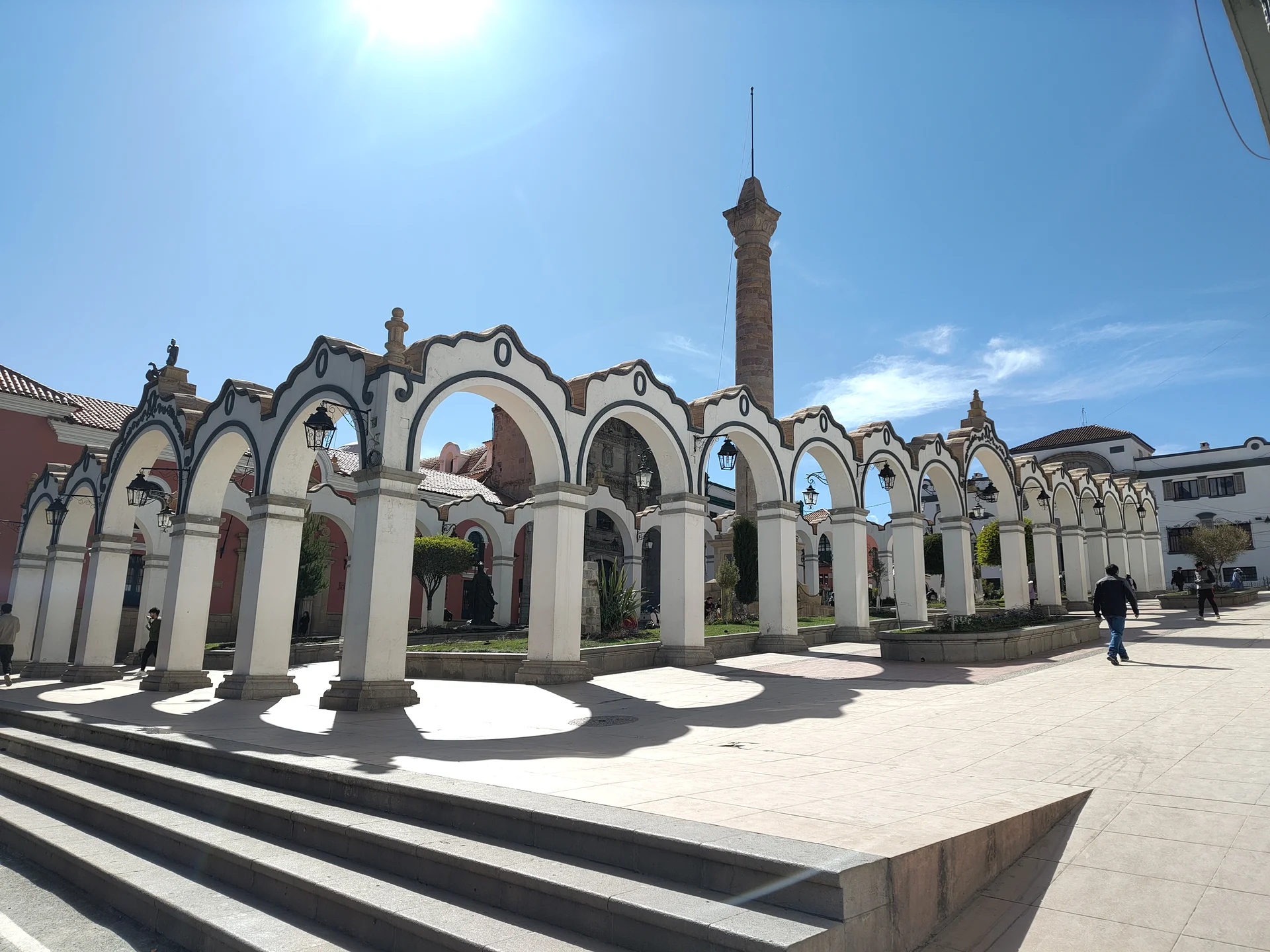 Plaza 6 de Agosto — Place principale (Bolivie)