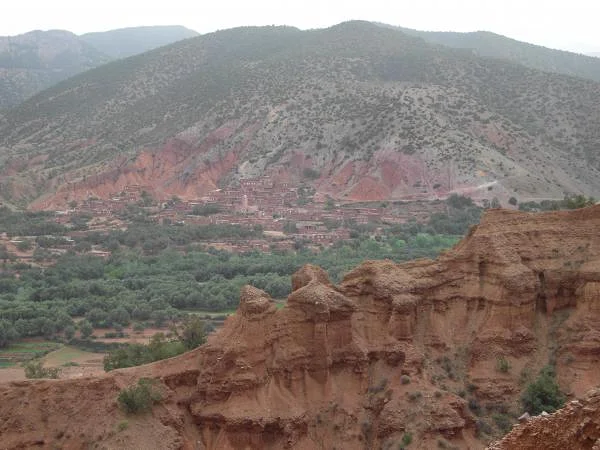 Village berbère dans l'Atlas (Maroc)