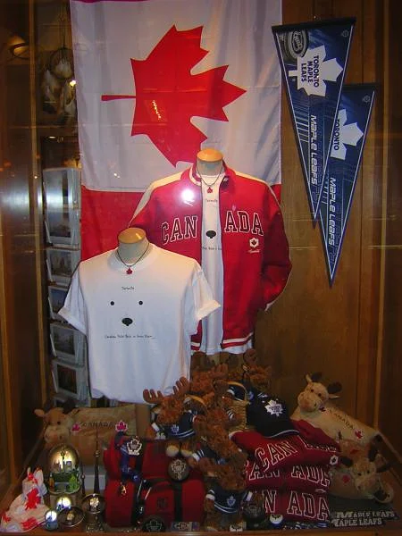 Boutique de vêtements canadiens — Centre Eaton Toronto (Canada)