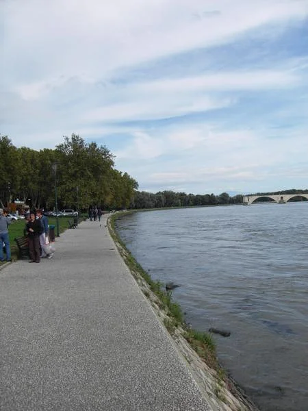 Allée Antoine Pinay Allée Antoine Pinay — Pont Saint-Bénezet (France)
