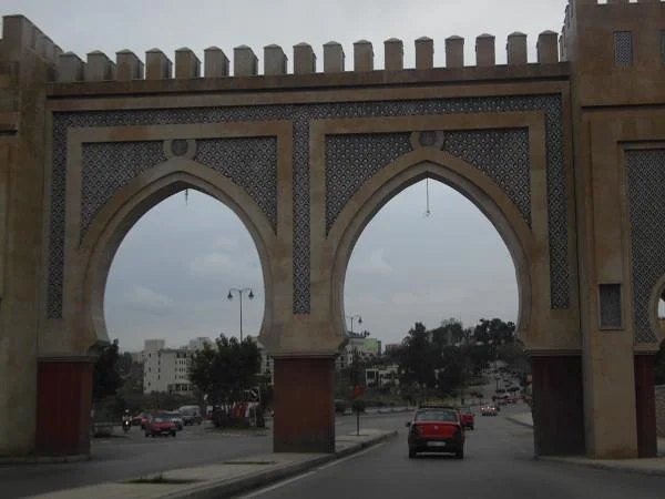 Une des entrées au palais royal — Dar-el-Makhzen (Maroc)
