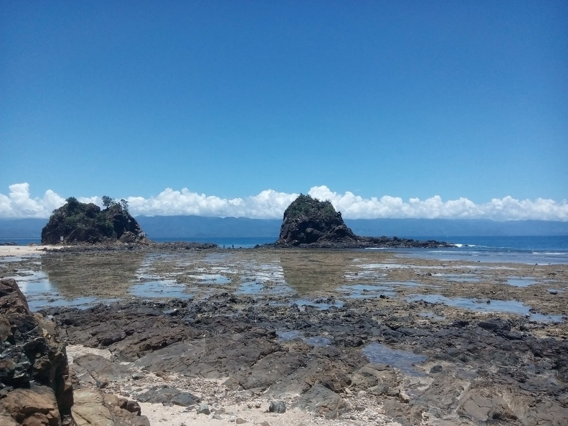  Aniao Islets (Philippines)