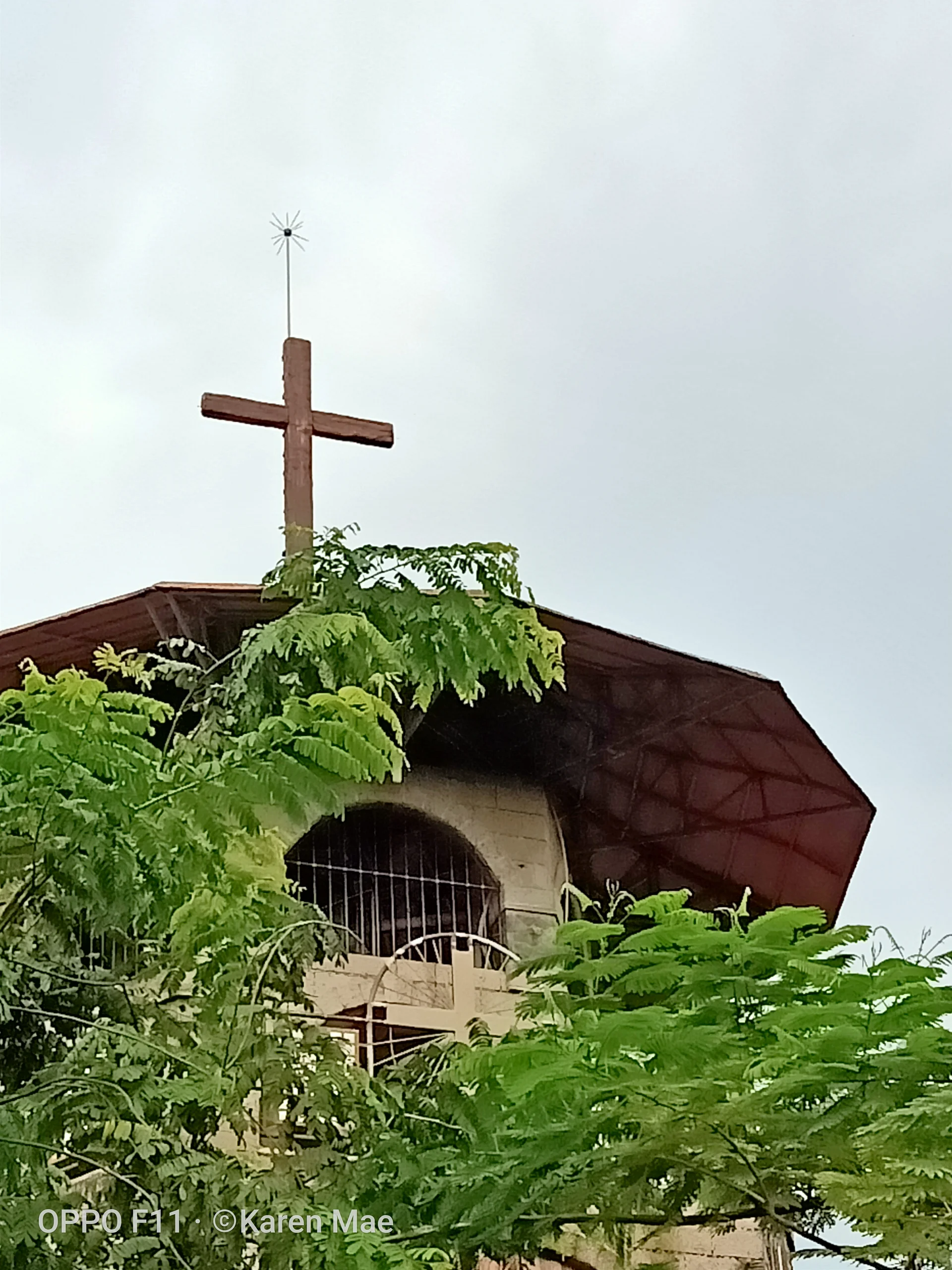 The cross (Philippines)