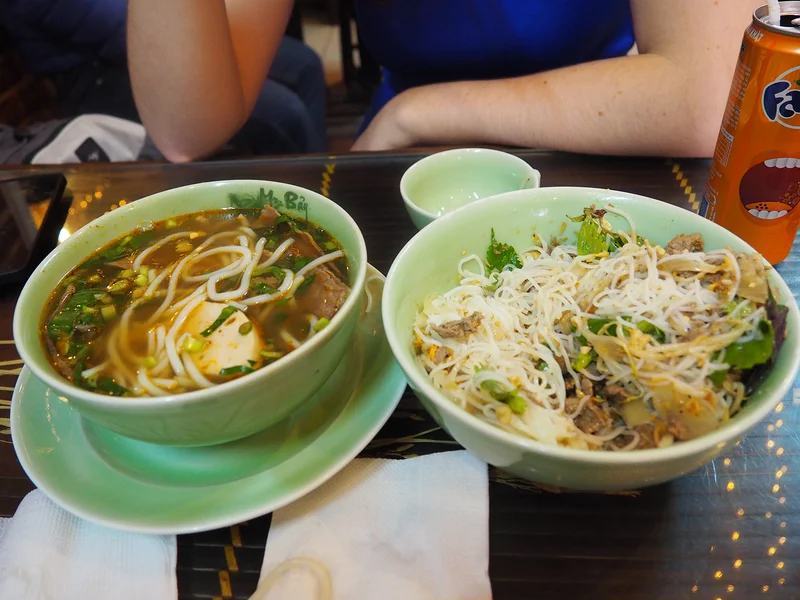 1er Repas — Hanoï (Viêt Nam)