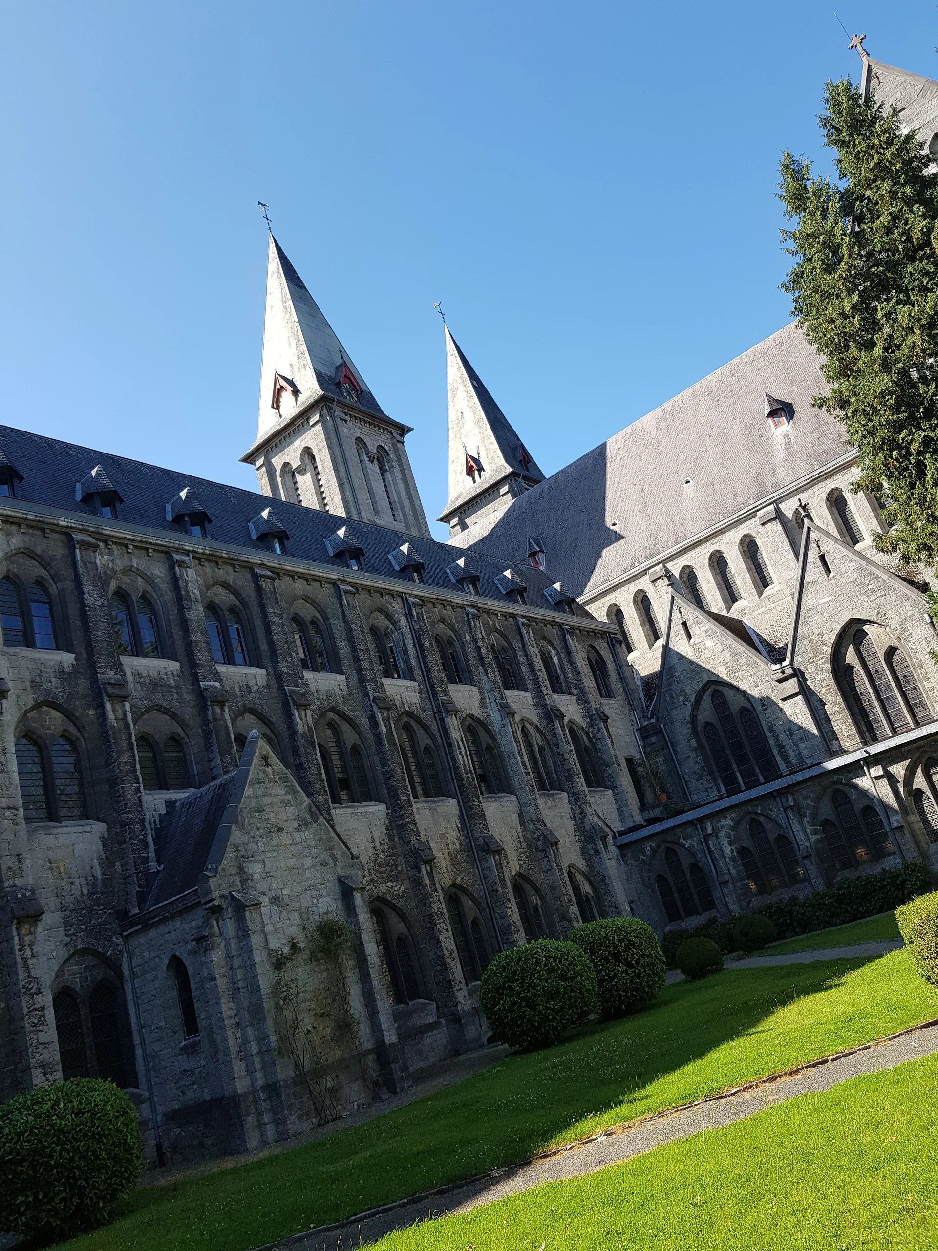 Abbaye de Maredsous Abbaye de Maredsous — Abbaye de Maredsous (Belgique)