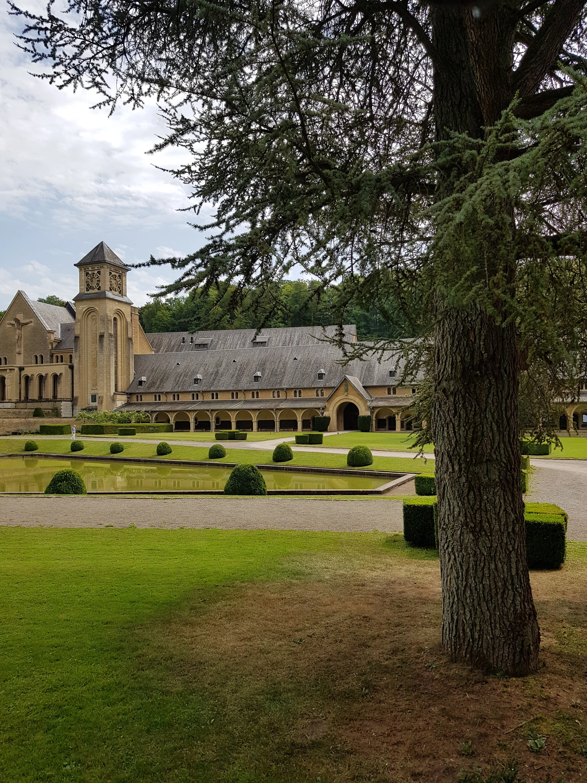 Abbaye d'Orval Abbaye d'Orval — Abbaye d'Orval (Belgique)
