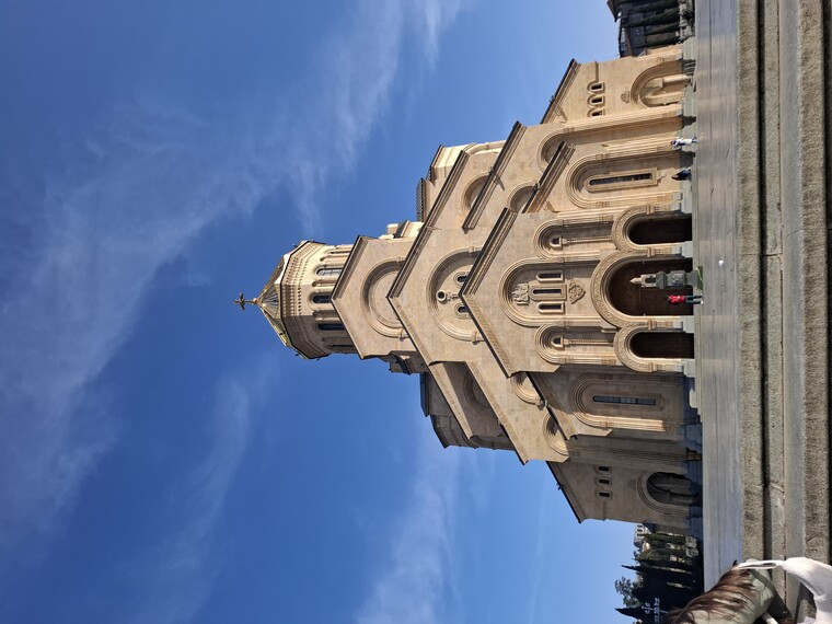 Cathédrale de la Sainte-Trinité de Tbilisi