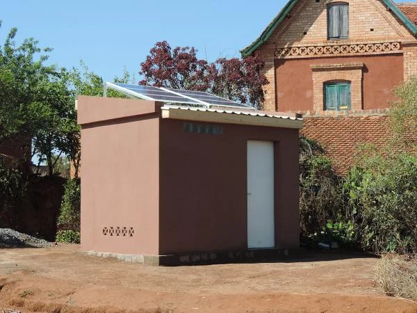 Panneaux solaires pour l'école des Zigotos (Madagascar)