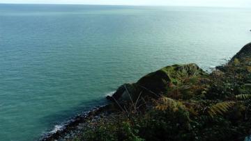 La mer, entre Bray et Greystone