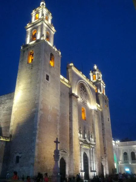 Mérida Mérida — Cathédrale de Mérida (Mexique)