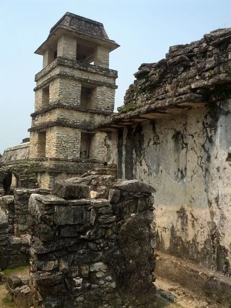 Palenque Palenque — Ville préhispanique et parc national de Palenque (Mexique)