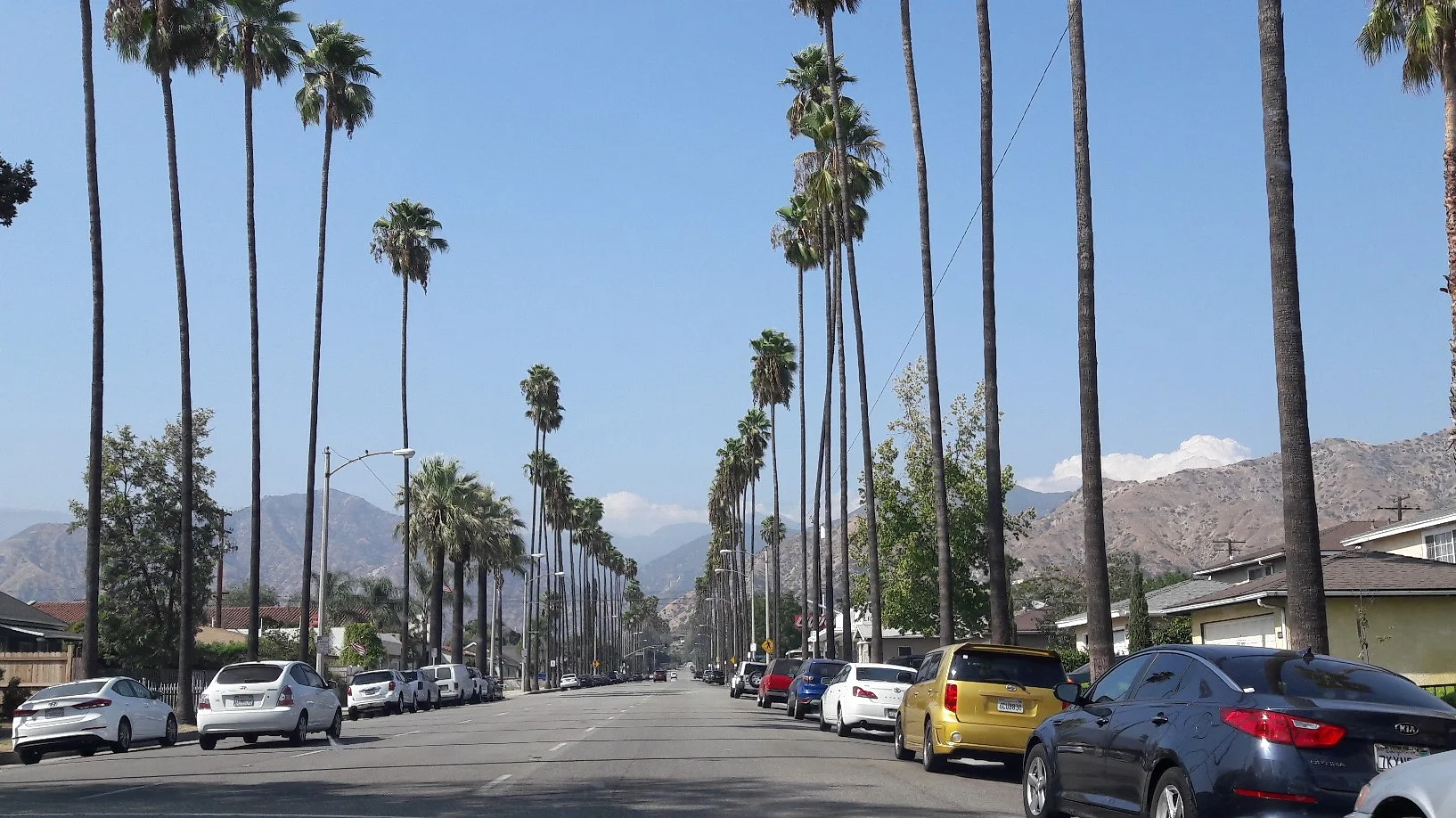 Boulevard direction canyon St Gabriel Boulevard direction canyon St Gabriel — Los Angeles (Etats-Unis)