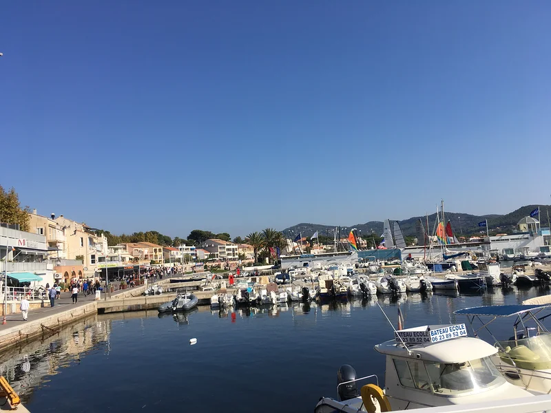 Le vieux port des Lecques