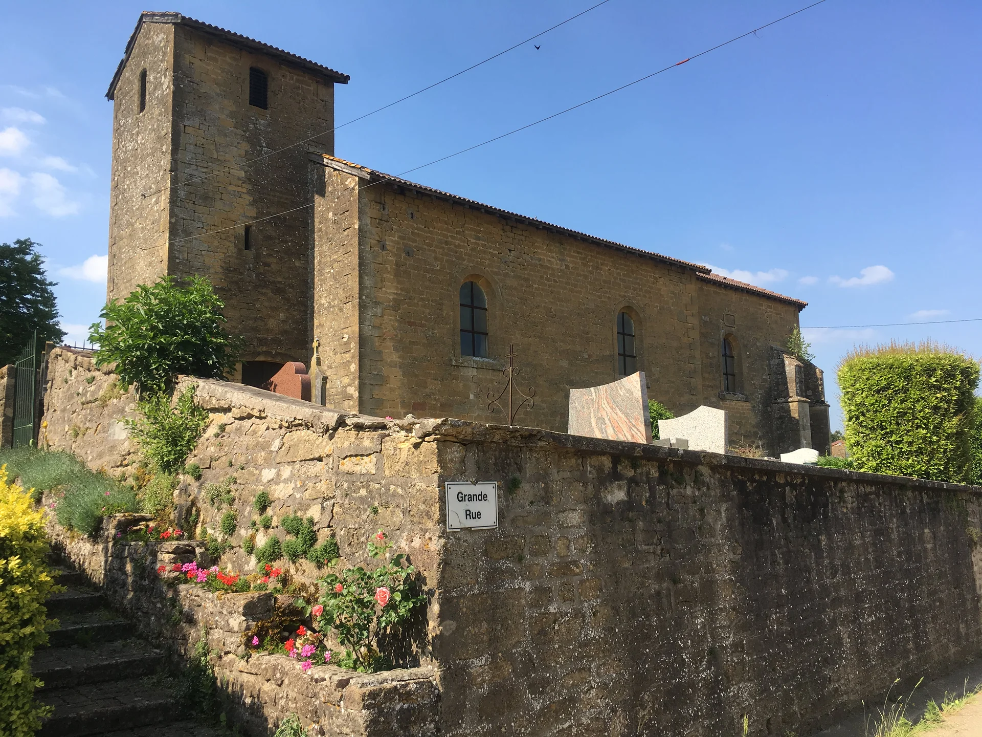 Eglise et cimetière (France)