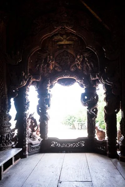 Intérieur du sanctuaire — Sanctuaire de la Vérité (Thaïlande)