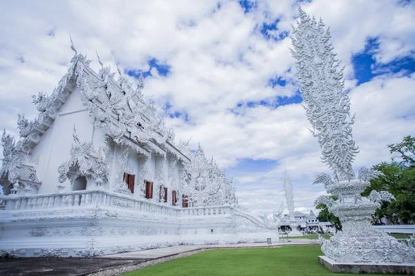 Temple Blanc — Temple Wat Rong Khun (Thaïlande)