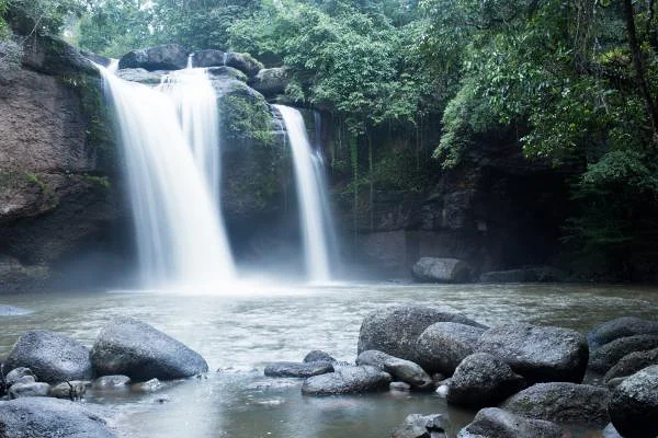 Cascade Haew Suwat — Parc national de Khao Yai (Thaïlande)
