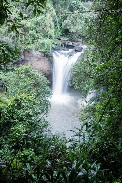 Cascade Haew Suwat — Parc national de Khao Yai (Thaïlande)