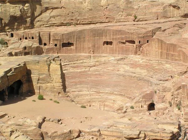 Amphithéâtre — Ruines de Petra (Jordanie)