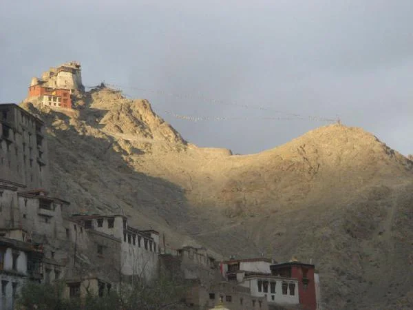 Monastère d'Hémis à Leh Monastère d'Hémis à Leh — Monastère d'Hémis (Inde)
