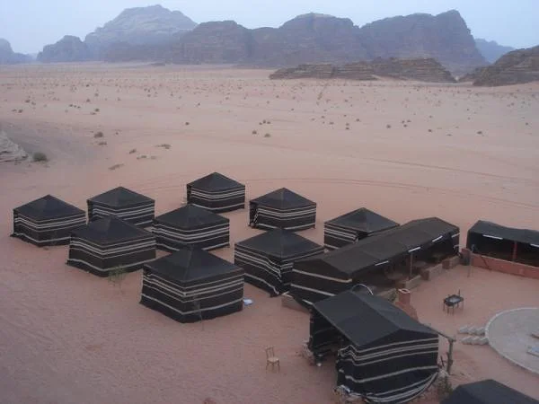 Les tentes du campement — Wadi Rum (Jordanie)