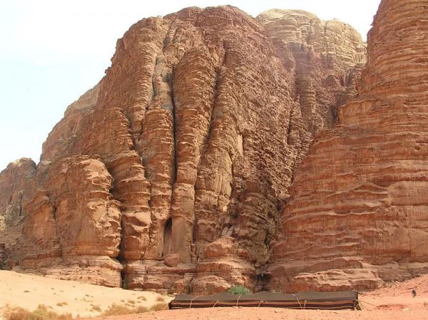 Campement dans le désert — Wadi Rum (Jordanie)
