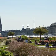 Les Quais de Bordeaux
