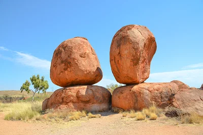 Devils Marbles 