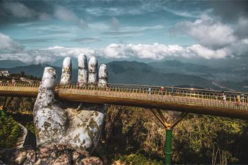 Golden Bridge, Da Nang