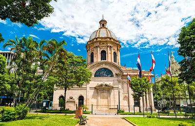 Panthéon national des héros à Asuncion