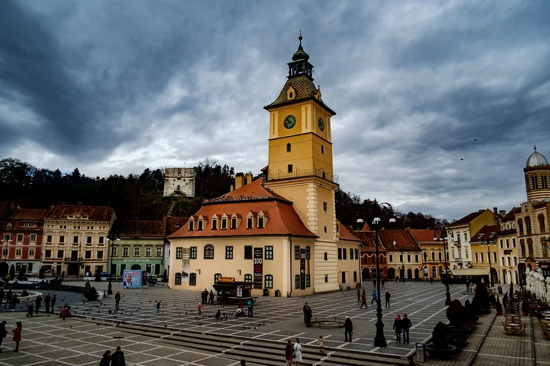Place Piața Sfatului — Place Piața Sfatului (Roumanie)