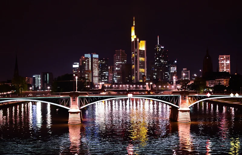 Francfort de nuit — Francfort-sur-le-Main (Allemagne)