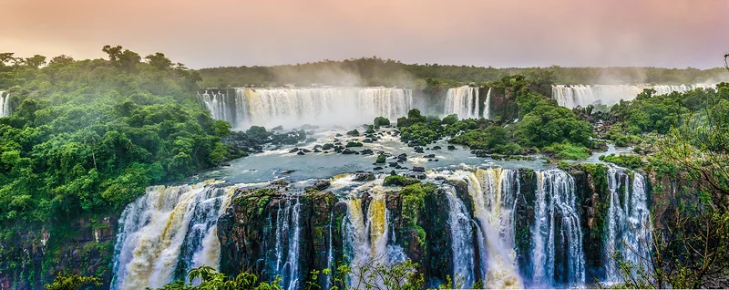 Cascades d'Iguaçu — Chutes d'Iguaçu brésiliennes (Brésil)